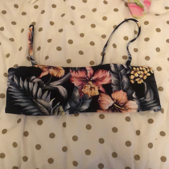 PacSun Other - PacSun bikini top with removable straps size S